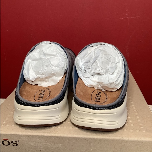 Loafers_&_Slip_Ons